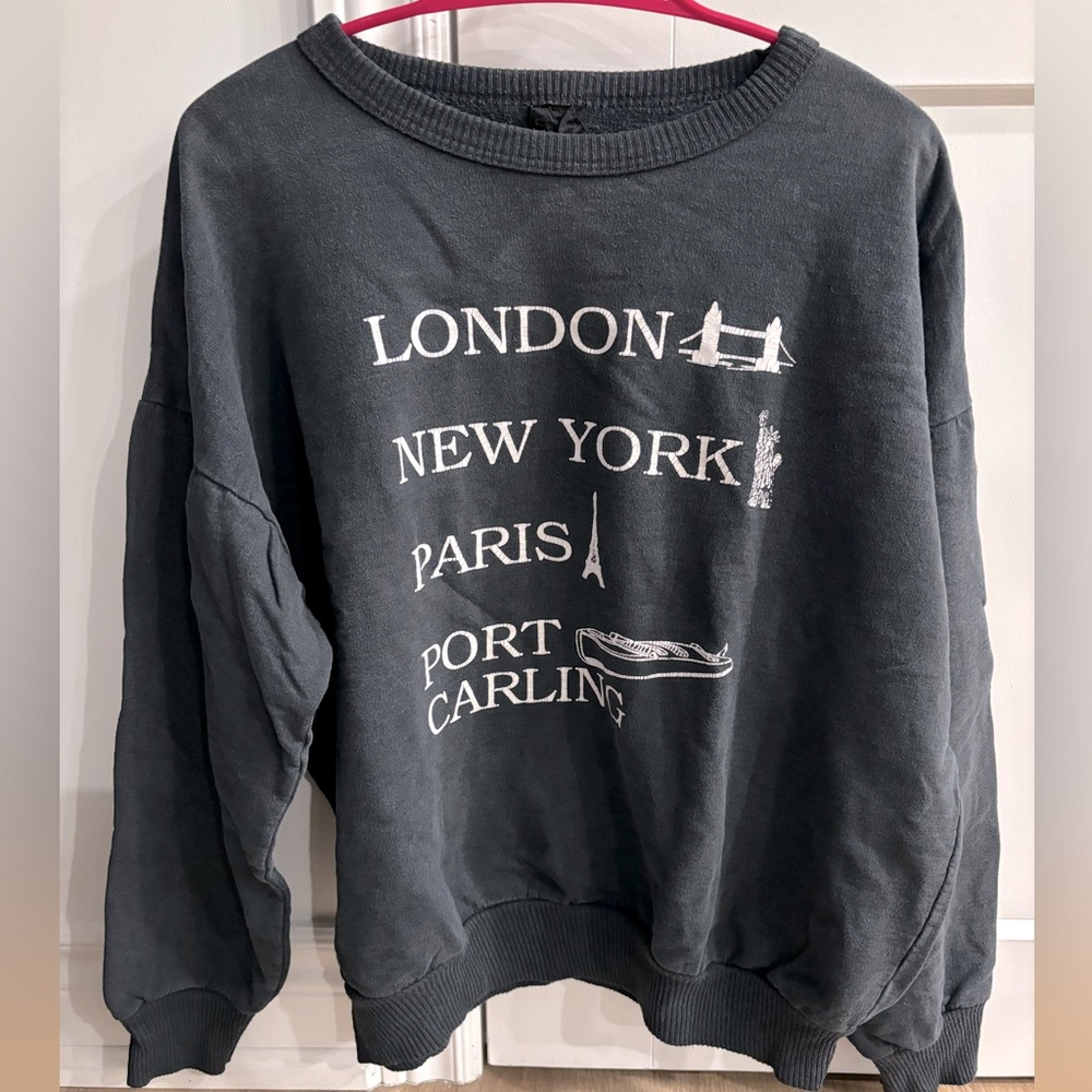 Ladies Size Medium Port Carling Crewneck - Good Quality Fabric